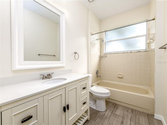 9317 HERITAGE OAK COURT, Tampa, FL 33647