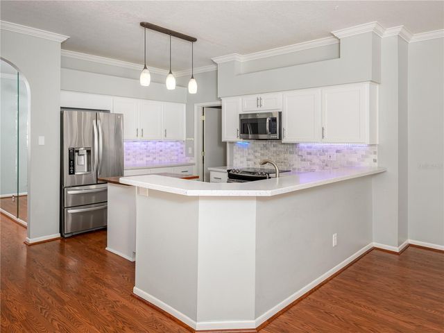9317 HERITAGE OAK COURT, Tampa, FL 33647