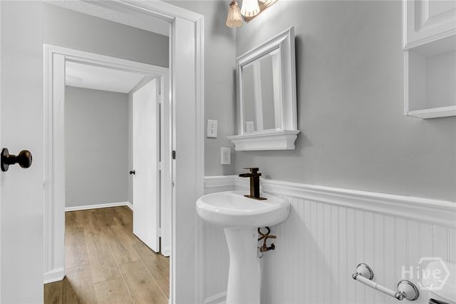 123 Peachtree Drive, Savannah, GA 31419