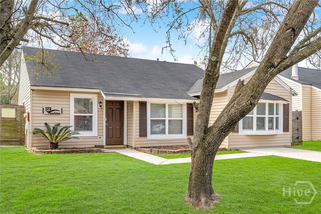 123 Peachtree Drive, Savannah, GA 31419