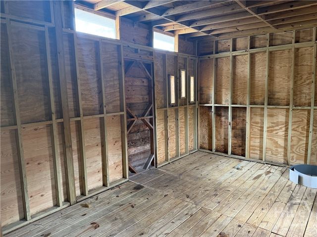 123 Peachtree Drive, Savannah, GA 31419