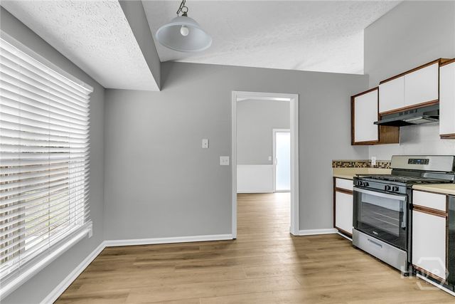 123 Peachtree Drive, Savannah, GA 31419