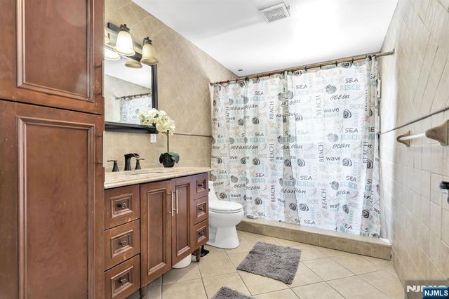153 Mt Vernon Street, Ridgefield Park, NJ 07660