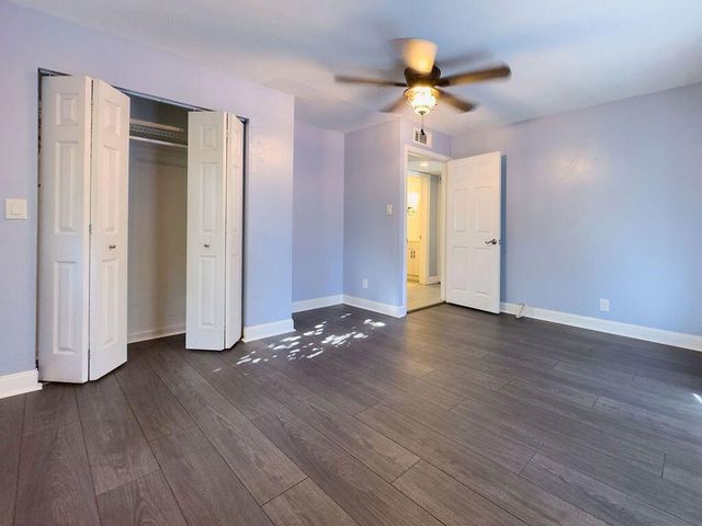 902 NE 34th Street, Oakland Park, FL 33334