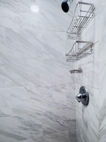 902 NE 34th Street, Oakland Park, FL 33334