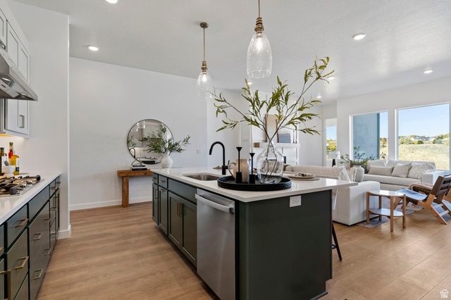 1232 E AMARYLLIS WAY, Layton, UT 84040