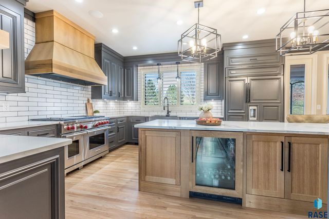 2508 W Sleigh Creek Cir Circle, Sioux Falls, SD 57108