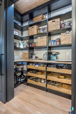 2508 W Sleigh Creek Cir Circle, Sioux Falls, SD 57108