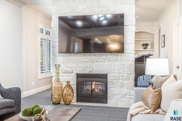 2508 W Sleigh Creek Cir Circle, Sioux Falls, SD 57108