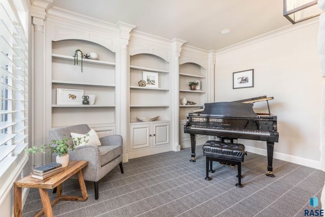 2508 W Sleigh Creek Cir Circle, Sioux Falls, SD 57108