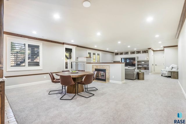 2508 W Sleigh Creek Cir Circle, Sioux Falls, SD 57108