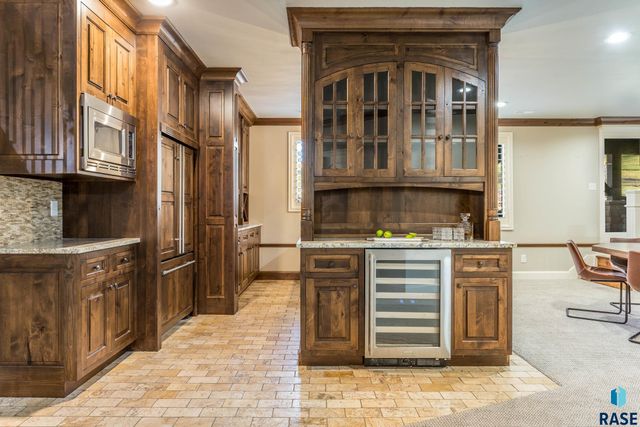 2508 W Sleigh Creek Cir Circle, Sioux Falls, SD 57108