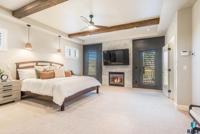 2508 W Sleigh Creek Cir Circle, Sioux Falls, SD 57108