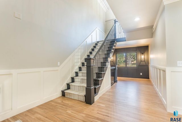 2508 W Sleigh Creek Cir Circle, Sioux Falls, SD 57108