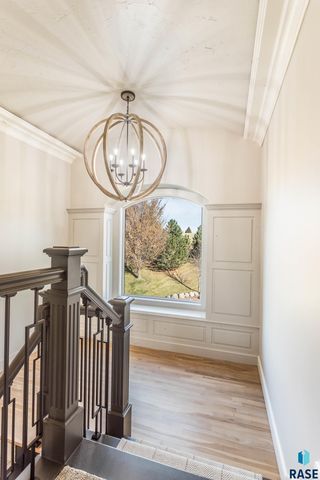 2508 W Sleigh Creek Cir Circle, Sioux Falls, SD 57108