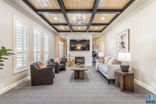 2508 W Sleigh Creek Cir Circle, Sioux Falls, SD 57108