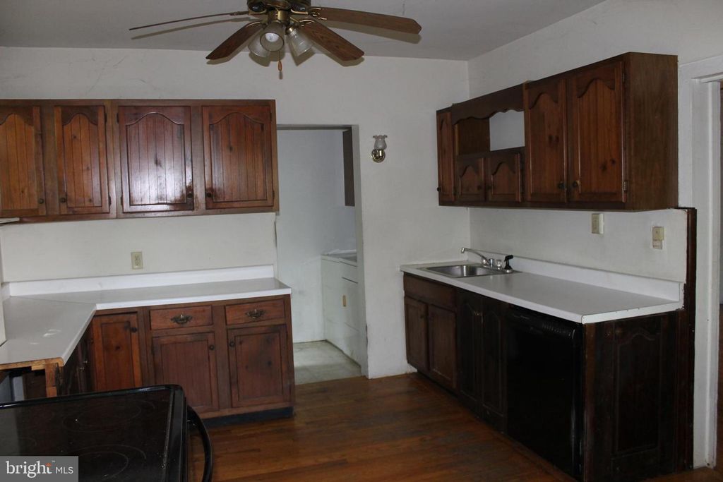 1628 RIVER RD, Upper Black Eddy, PA 18972