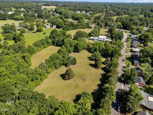 301 W Thorndale Drive, Oxford, NC 27565