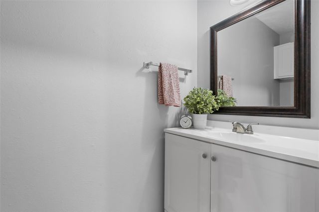 1409 Airline Drive D, College Station, TX 77845