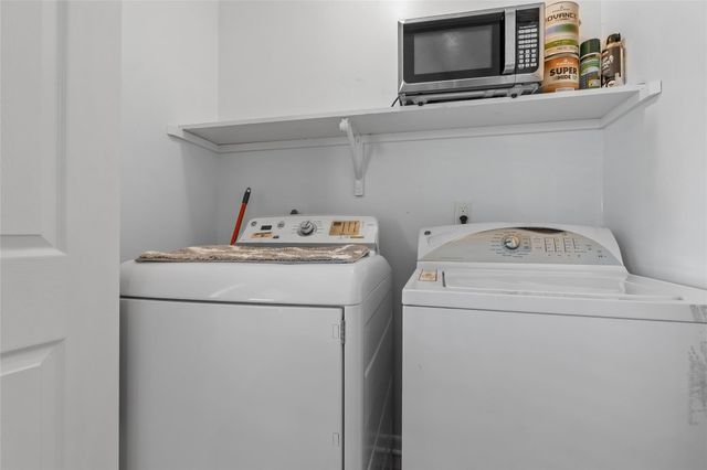 1409 Airline Drive D, College Station, TX 77845