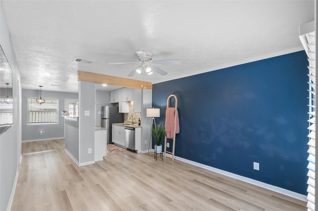 1409 Airline Drive D, College Station, TX 77845