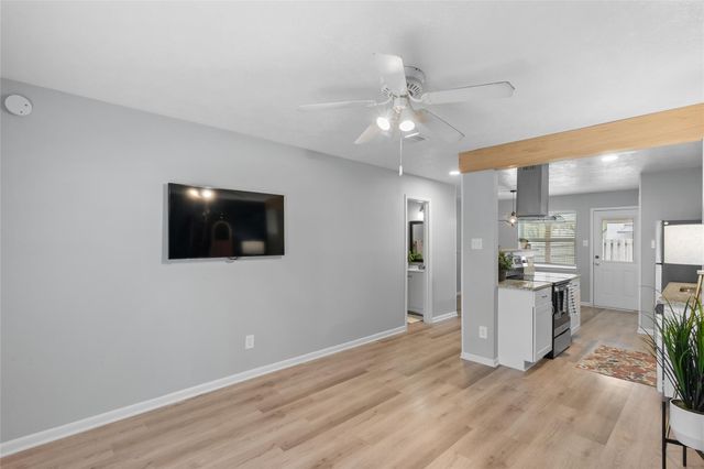 1409 Airline Drive D, College Station, TX 77845