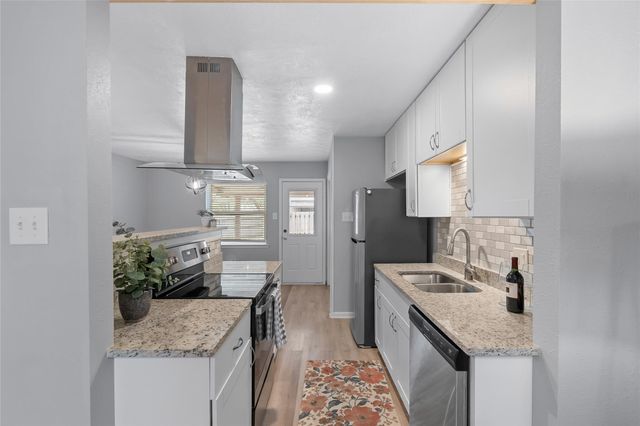 1409 Airline Drive D, College Station, TX 77845