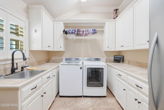 7503 Sugar Oaks Road, New Iberia, LA 70563