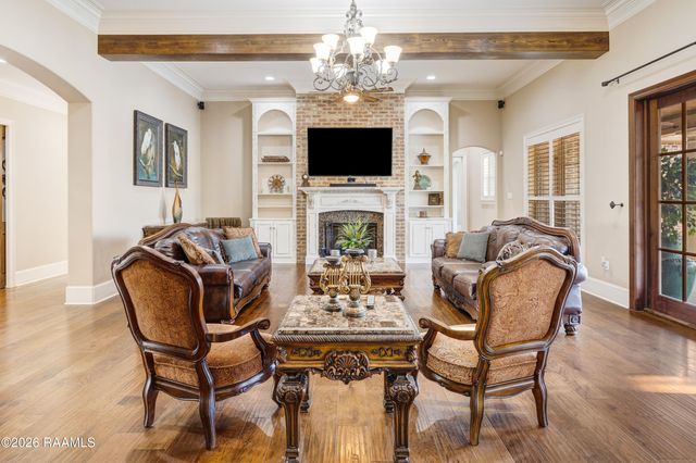 7503 Sugar Oaks Road, New Iberia, LA 70563