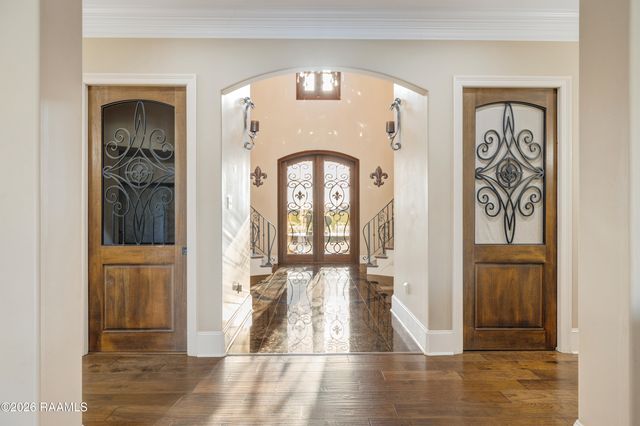 7503 Sugar Oaks Road, New Iberia, LA 70563