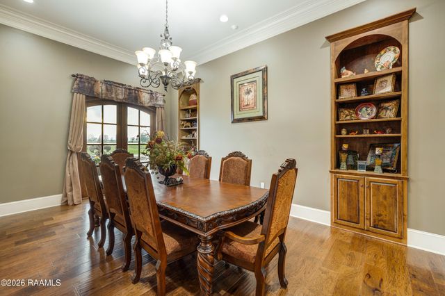 7503 Sugar Oaks Road, New Iberia, LA 70563