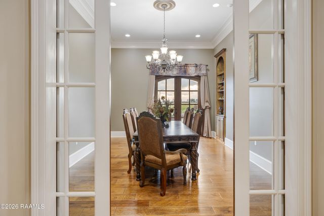 7503 Sugar Oaks Road, New Iberia, LA 70563