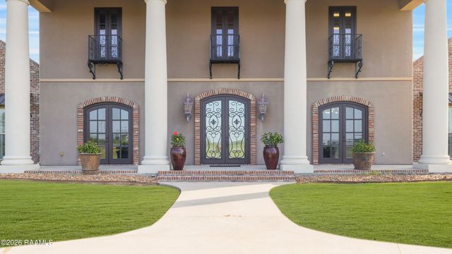 7503 Sugar Oaks Road, New Iberia, LA 70563