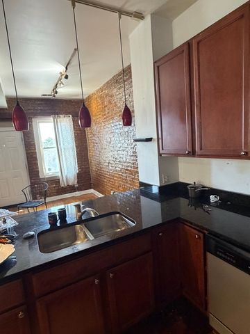 5743 S Calumet Avenue 3N, Chicago, IL 60637