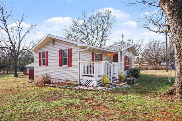 1015 Jefferson Highway, Winder, GA 30680