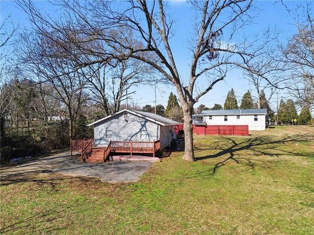 1015 Jefferson Highway, Winder, GA 30680