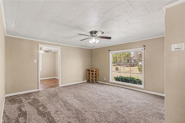 1015 Jefferson Highway, Winder, GA 30680