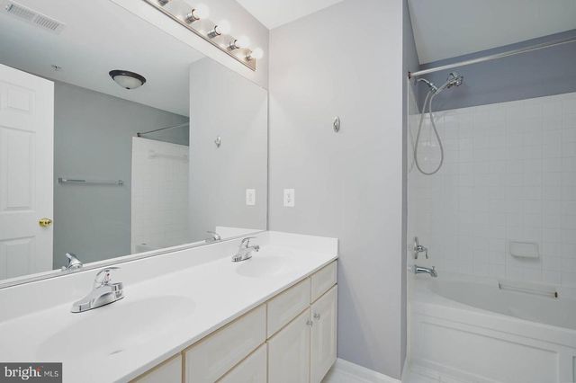 42219 BLACK ROCK TER, Aldie, VA 20105
