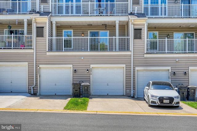 42219 BLACK ROCK TER, Aldie, VA 20105