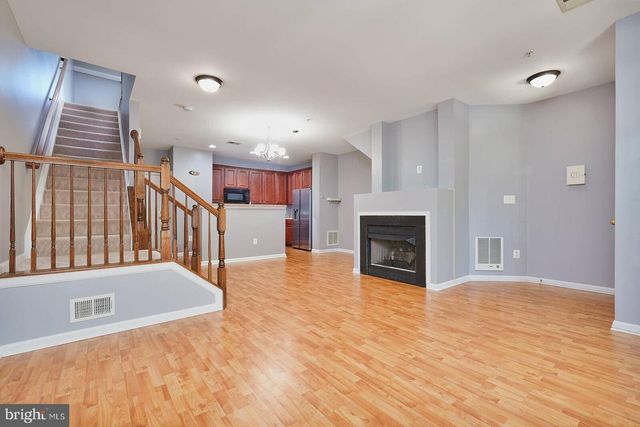 42219 BLACK ROCK TER, Aldie, VA 20105