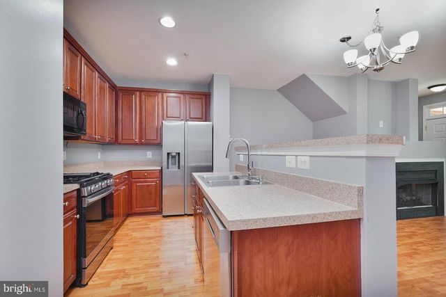 42219 BLACK ROCK TER, Aldie, VA 20105