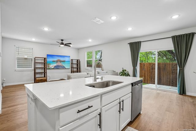 5935 W Hausman - 59, San Antonio, TX 78249