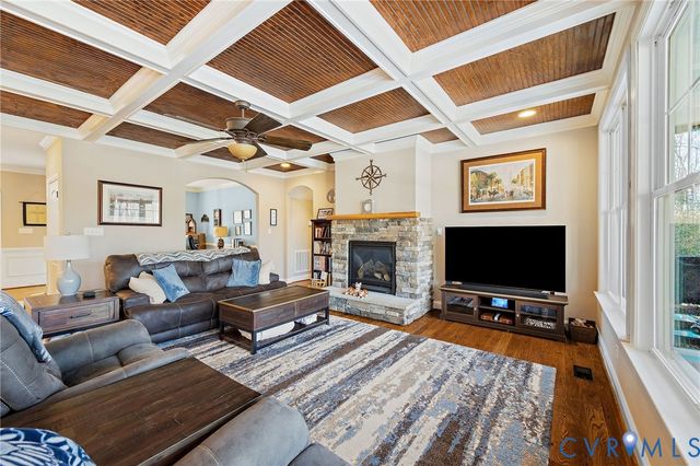 8171 Turners Mill Dr, Mechanicsville, VA 23111