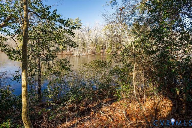 8171 Turners Mill Dr, Mechanicsville, VA 23111