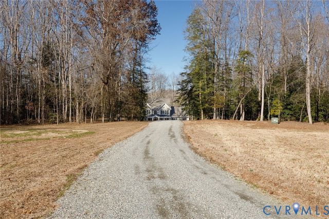 8171 Turners Mill Dr, Mechanicsville, VA 23111