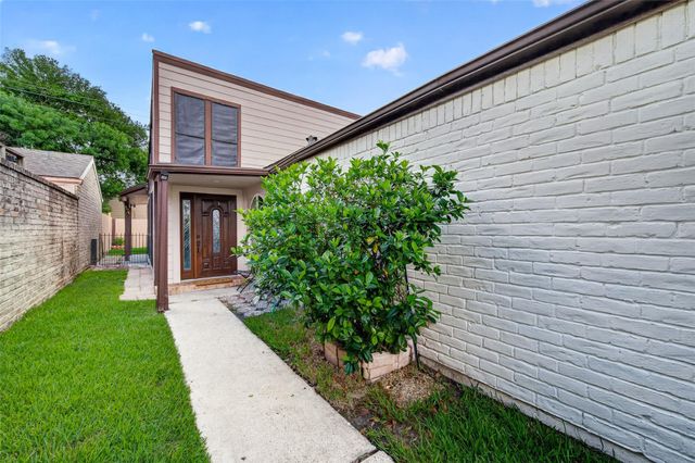 4223 Wildacres Drive, Houston, TX 77072