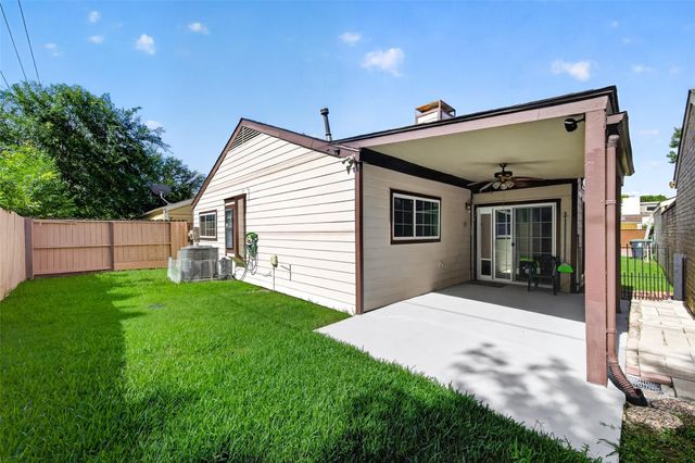 4223 Wildacres Drive, Houston, TX 77072