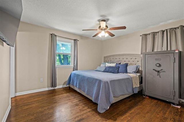 24601 W 86th Terrace, Lenexa, KS 66227