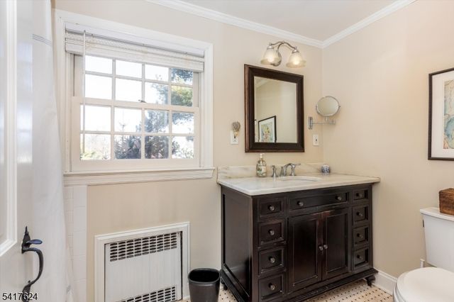 1 Kingwood Dr, Little Falls Twp., NJ 07424