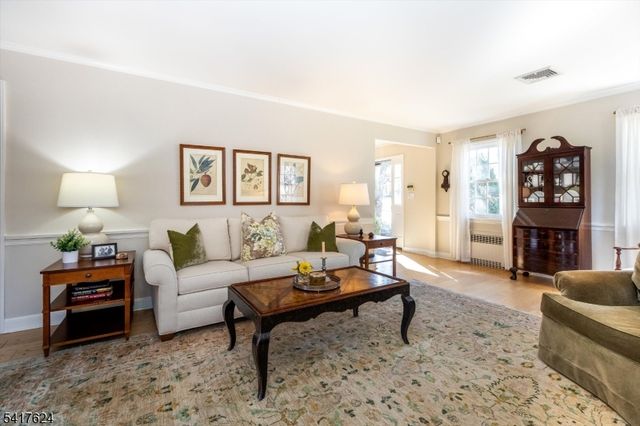 1 Kingwood Dr, Little Falls Twp., NJ 07424